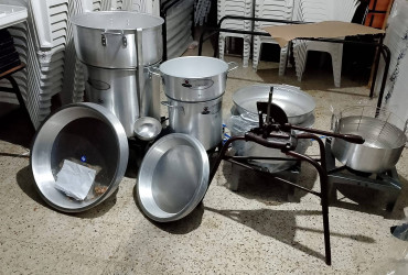 Matériel complet et un chef cuisinier expérimenté.